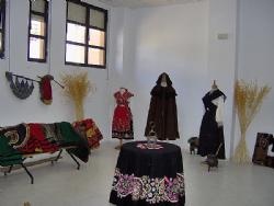 semana cultural 05.expos.trajes en sesnandez